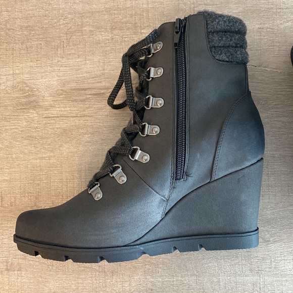 Booties - Picture 4 of 5